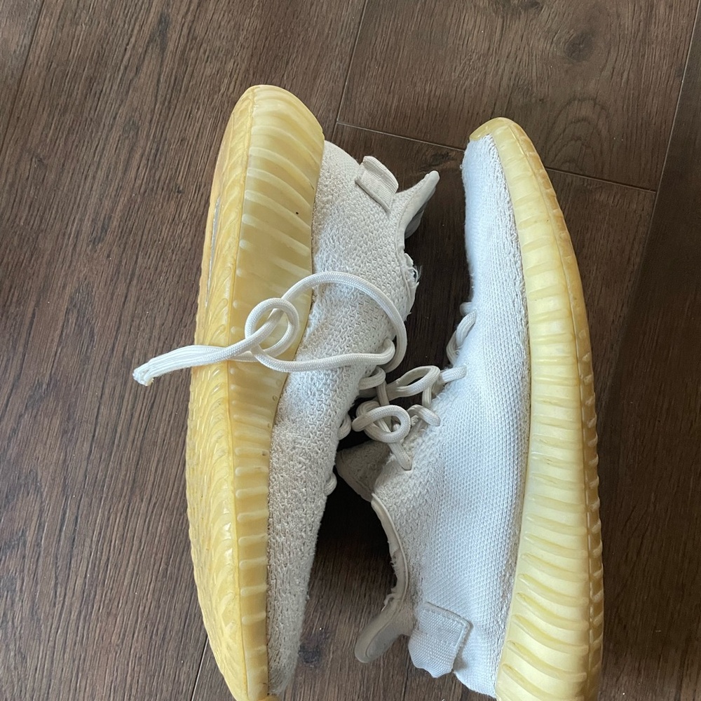Yeezy 350 cream